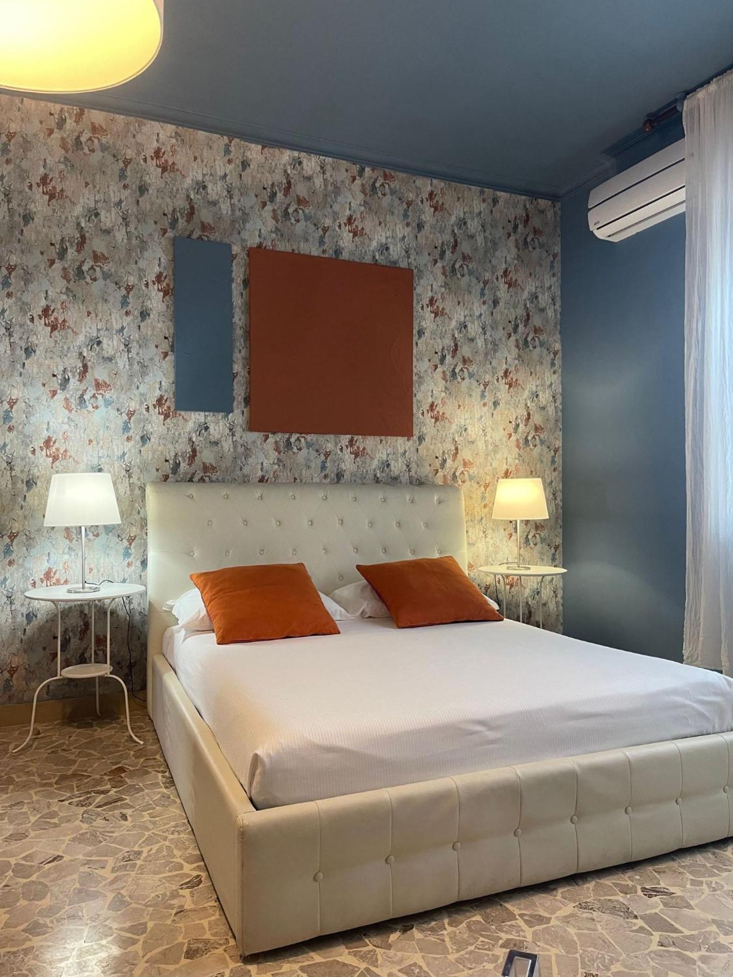 Central Suite Bed&Breakfast Болонья Экстерьер фото